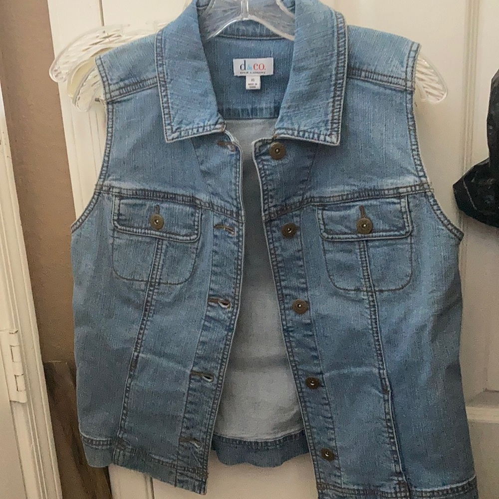 FINAL MARKDOWN Denim and company denim vest XS